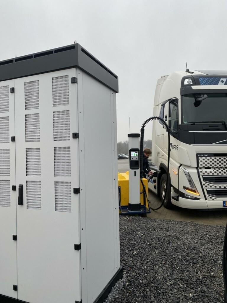 Kempower delivers electric truck charging solutions to the European shipping and logistics company DFDS